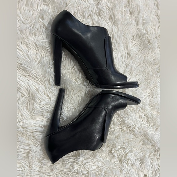Alexander Wang Leather Peep Toe Heels - Size 39.5 US 9 - Picture 8 of 9